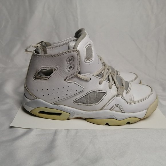 Jordan White Shoes Basket sneakers US 7 - Picture 11 of 11